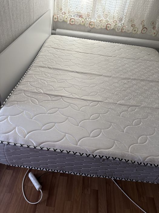 Продам матрас 160/200 ортопедический