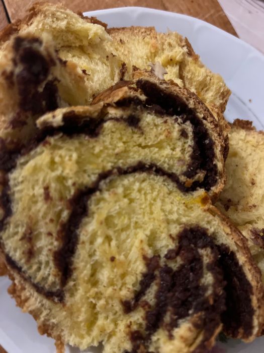 Vând cozonac de casa cu nuca și cacao realizat din ingrediente premium