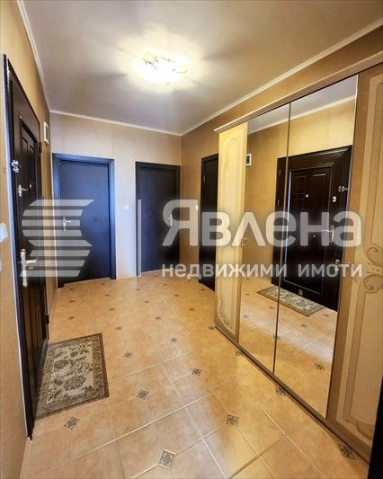 Продава се Тристаен апартамент в Варна, Виница - 120 кв.м за 1542 €/кв.м - Снимка #8