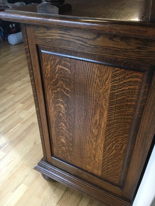 Дъбов бюфет - масив дъб