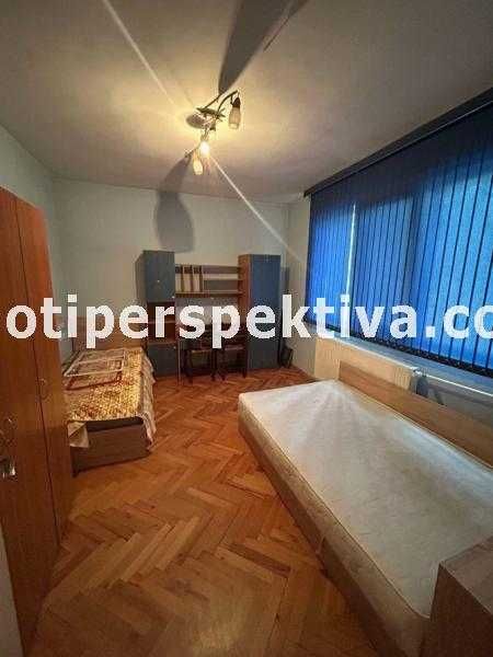 Продава се Тристаен апартамент в Пловдив, Христо Смирненски - 80 кв.м за 1084 €/кв.м - Снимка #4