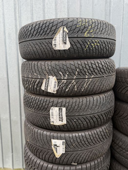 Set anvelope de iarnă 225/65R17 Michelin!