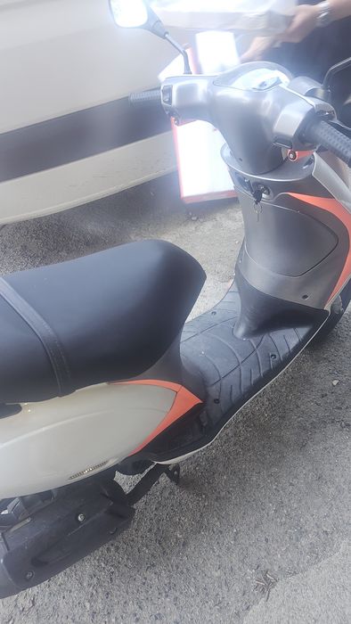 Пиаджо зип скутер