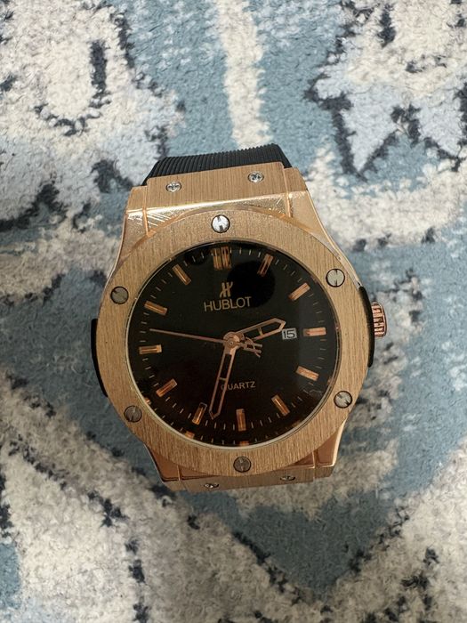 Продаю Часы hublot