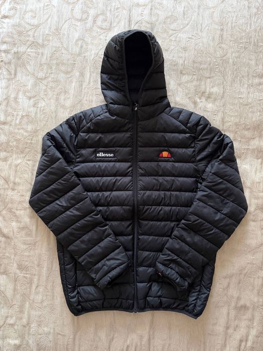 Куртка ellesse.
