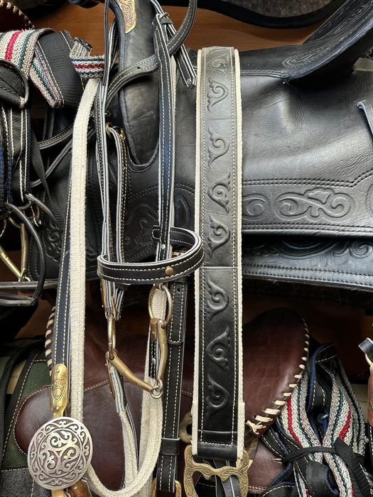 Продам седло ручная работа.