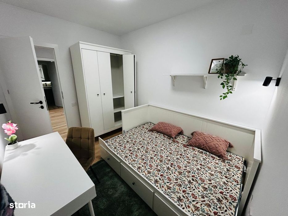 Apartament 3 camere, Lux, etaj intermediar, garaj, CF iesit, Eroilor.