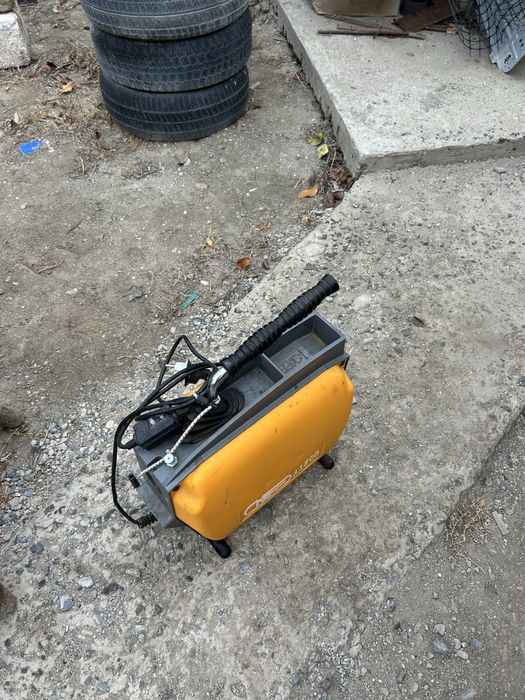 Аппарат для чистки канализаци