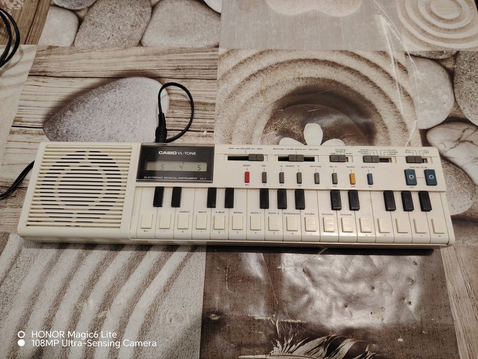 Orga/calculator de colecție Casio VL Tone
