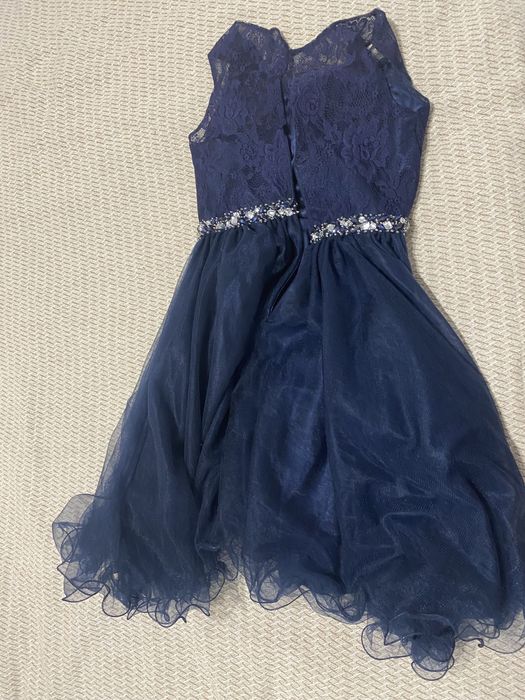 Чисто нова рокля Laona