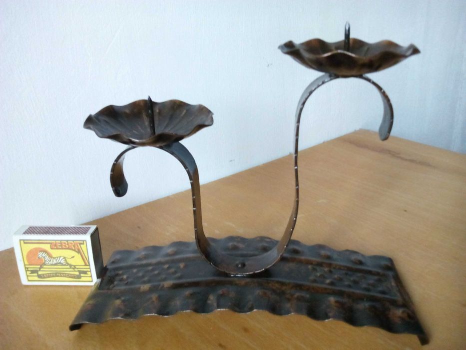 Свещник ковано желязо