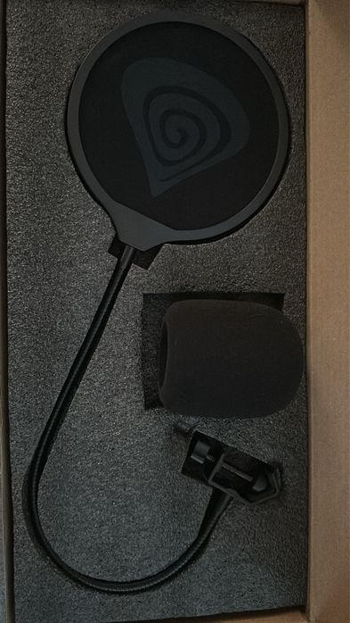 Microfon de studio Genesis Radium 300 XLR