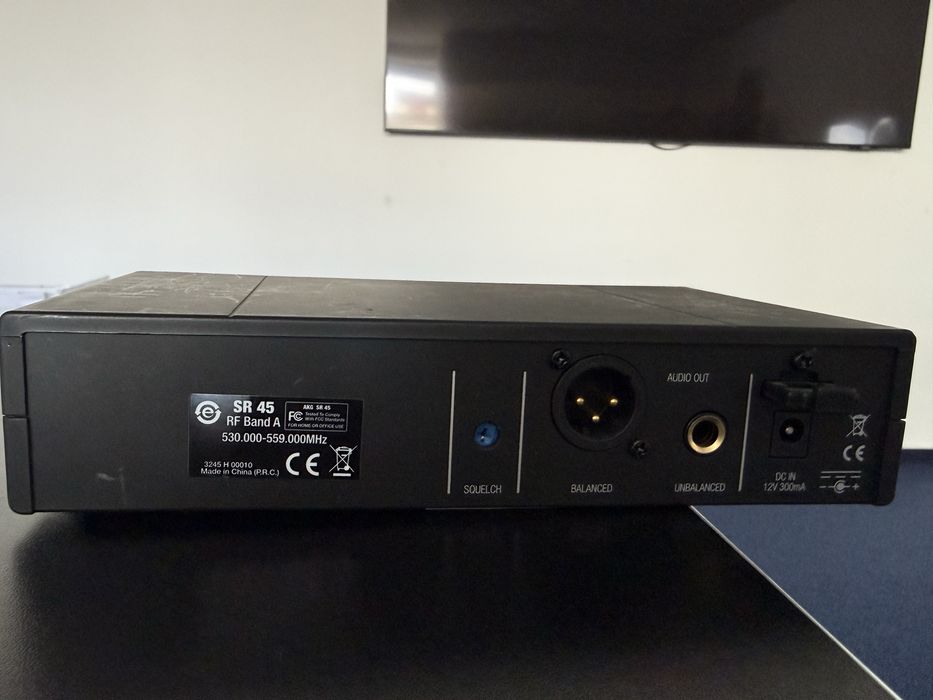 Receptorul wireless AKG SR45