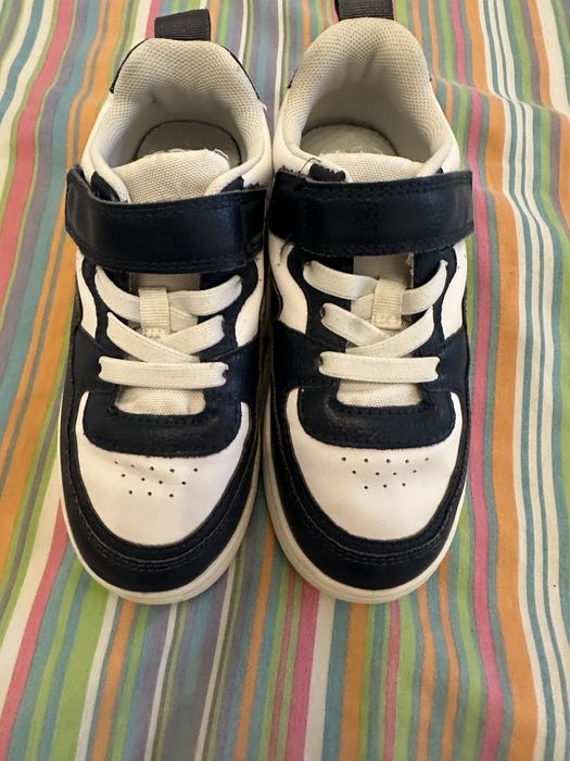 Adidasi sport copii