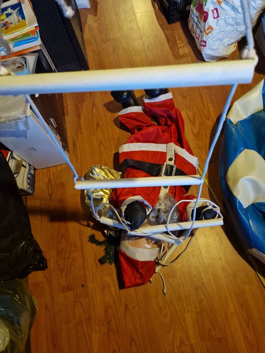 Ornament casa Mos cu scara