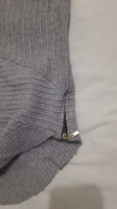 Продам свитер б/у