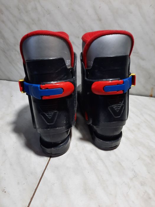 Clapari ski schi pt. copii mondo 19 corespunde mărimii 28-29