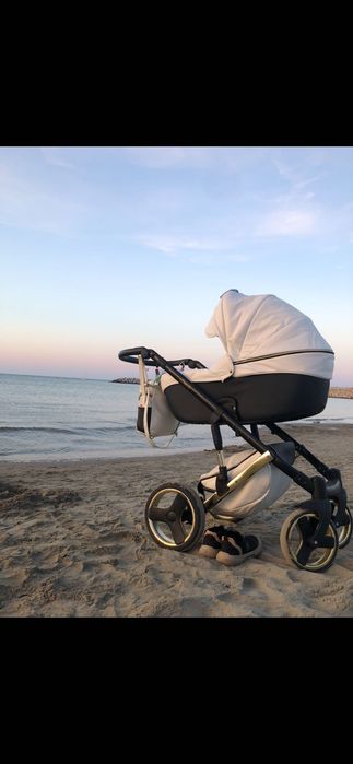 Cărucior Comodo 3 în 1