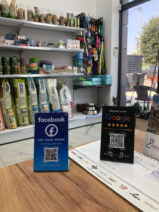 Nfc QR табелки за отзиви и последователи