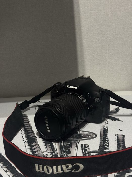 Фотоаппарат Canon EOS 600D