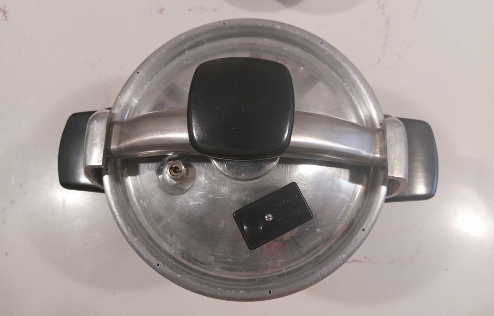 Скороварка 6 литров. Советская