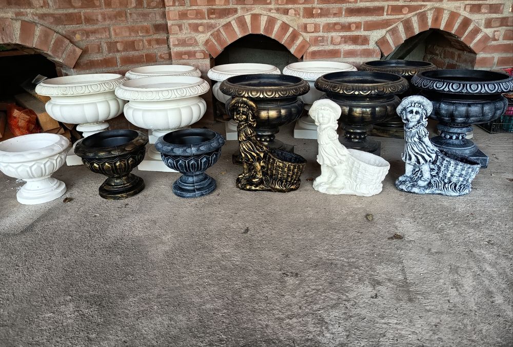 Decorațiuni de grădină din ciment