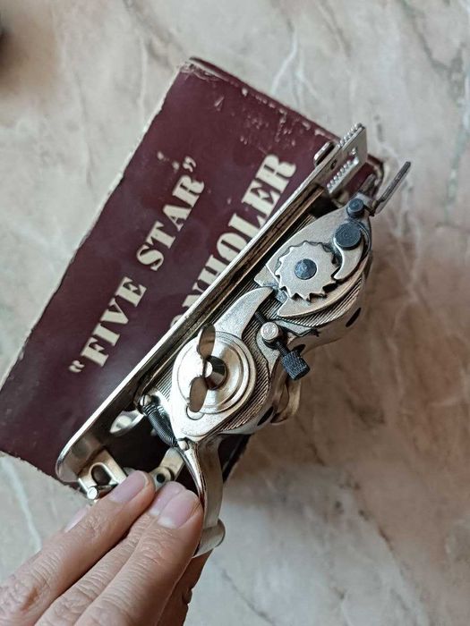 Приставка для швейной машины для создания петель