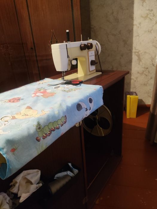 Швейная машинка **