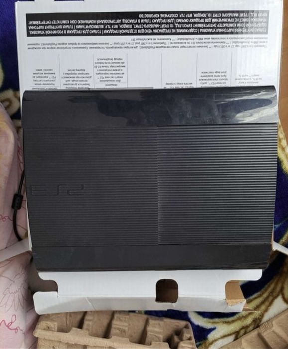 Playstation 3 plus 15 jocuri