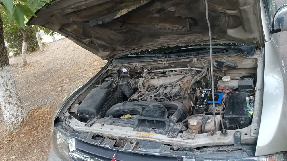 Продам Митсубиси Паджеро 3