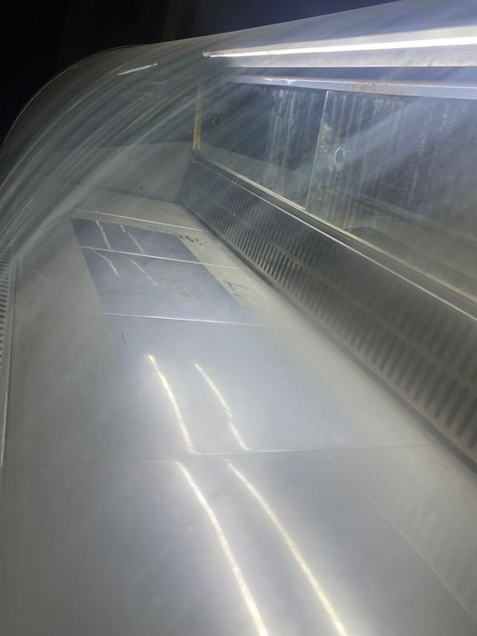 Холодильник витрина