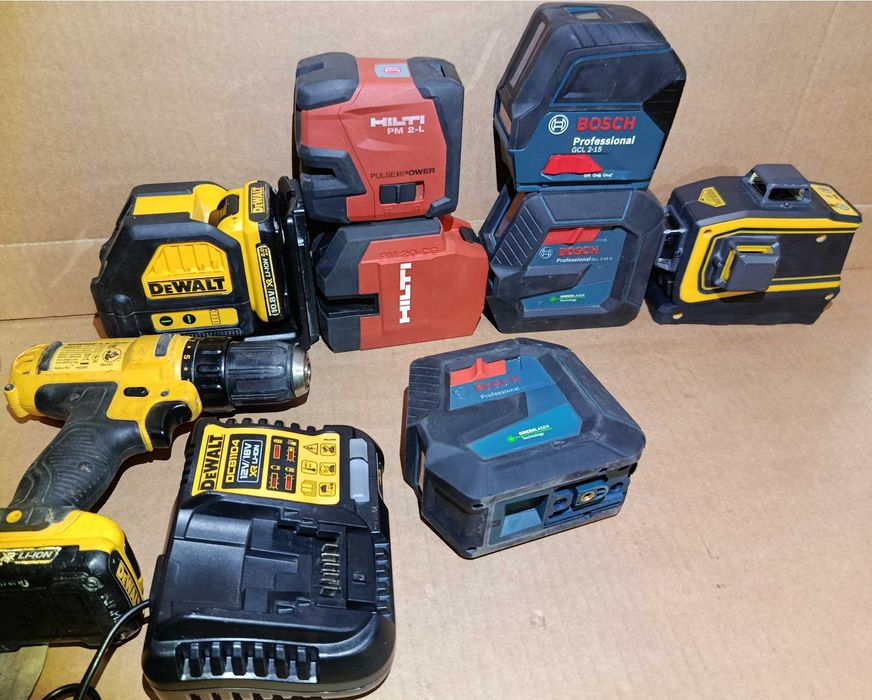 Nivela Laser Liniar ROSU Boloboc BOSCH GCL 2-15 Cumpana 3x1.5V AA