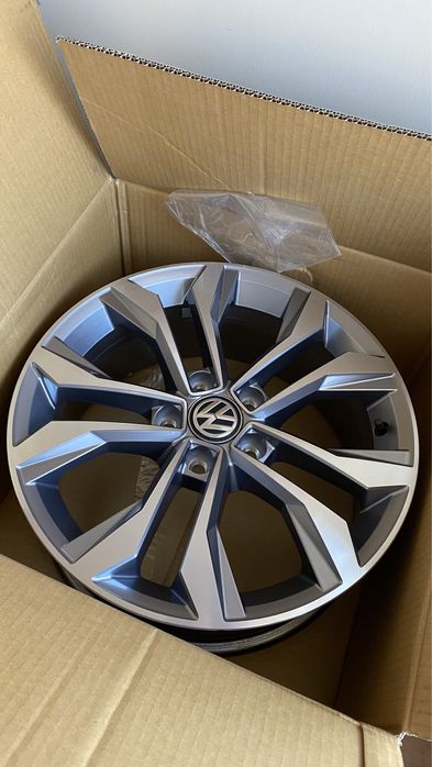 Jante noi 17 vw passat B8 model Soho