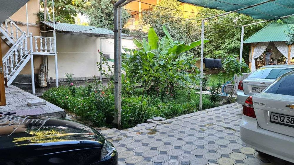 Ер нархида Ўзбекона файзли ховли сотилади! СРОЧНА!!!