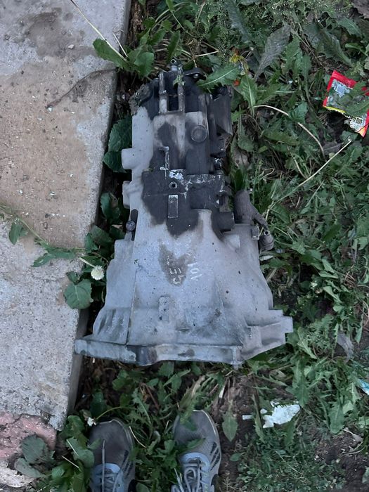 Продам коробку с бмв