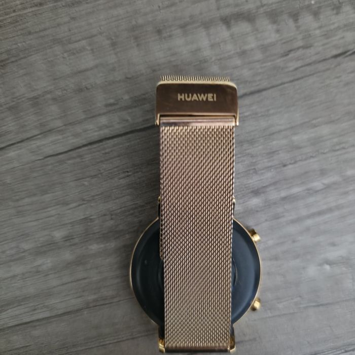 Продава се Huawei Watch GT 2