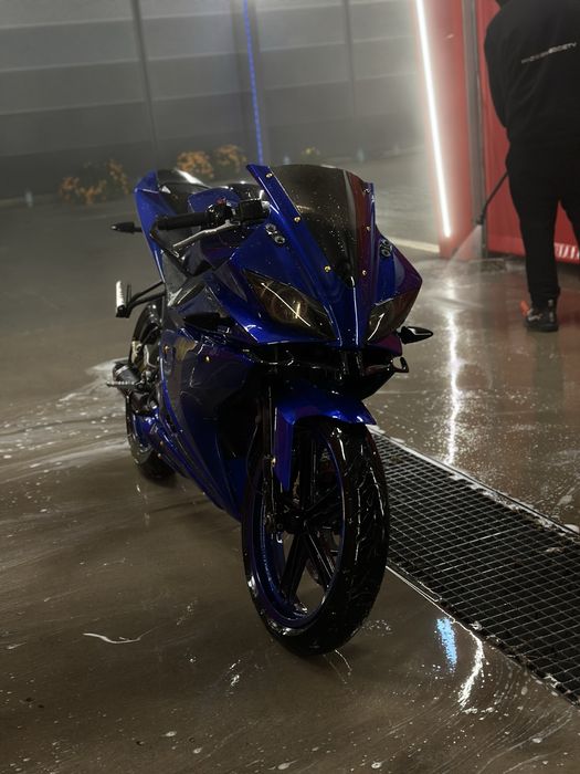 Yamaha yzf r-125 2011