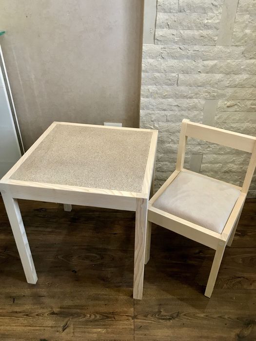 Нови! Детска маса с едно столче