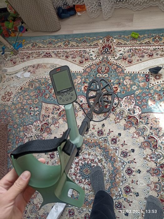 Срочно продам металлоискатель