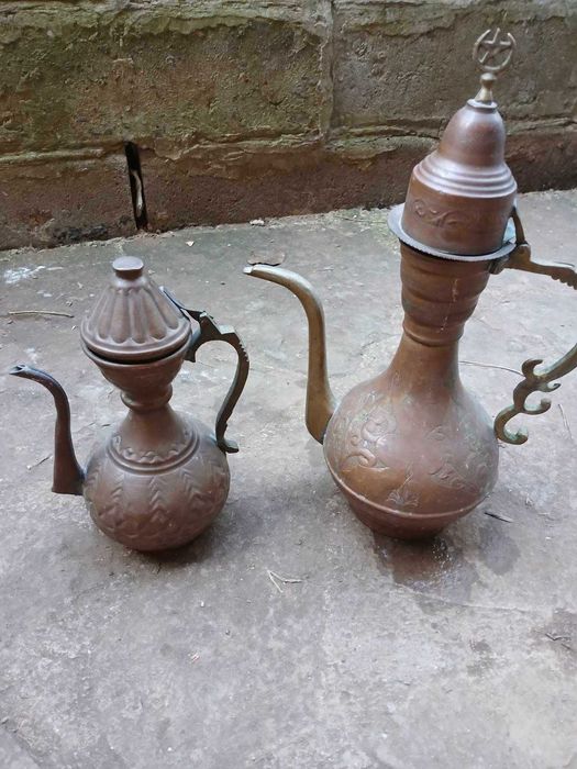 Стар меден ибрик