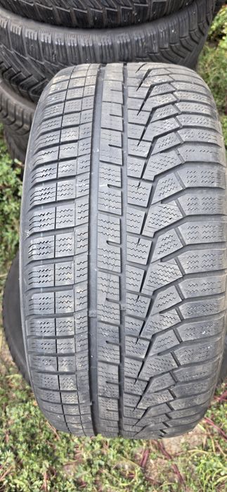 Гуми 2бр 225/50/17 - 1бр- 65 евро
