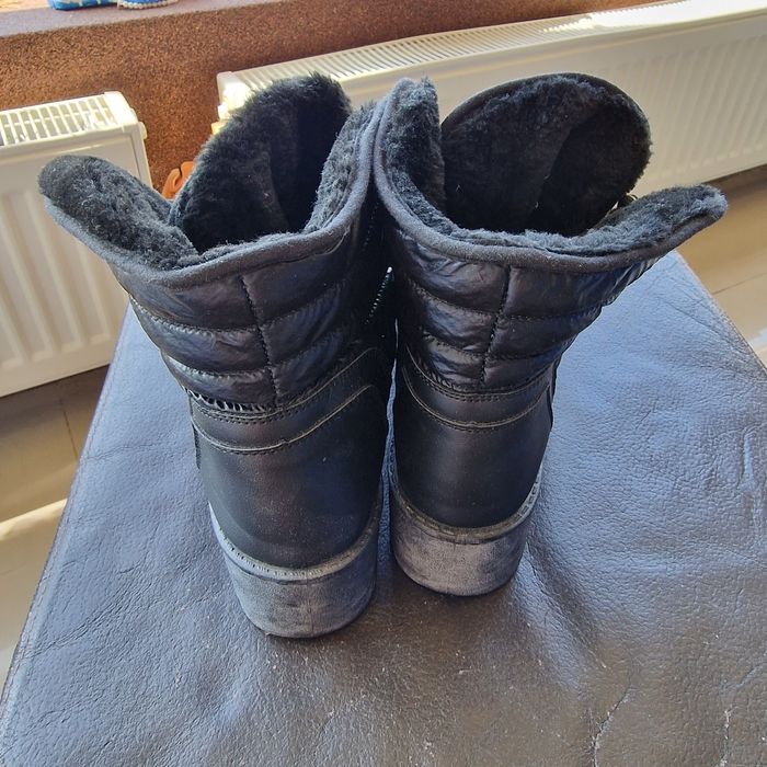 Ghete Botinelli 39 negre iarna îmblănite stare foarte bună conform poz