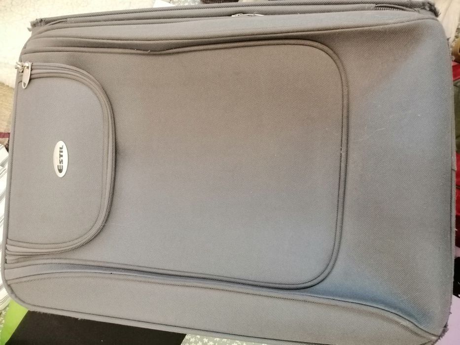 Евтин куфар с 2 колелца