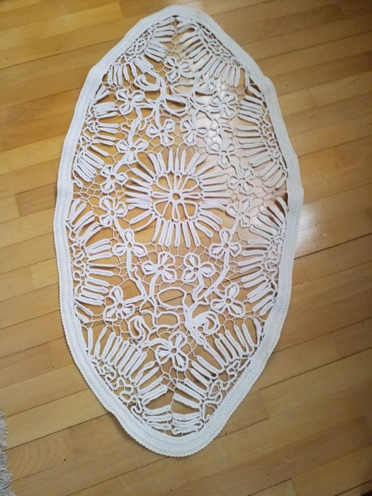 Mileuri/laseta macrame pt masa.