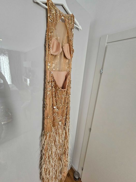 Rochie ocazie deosebita (pene si cristale)