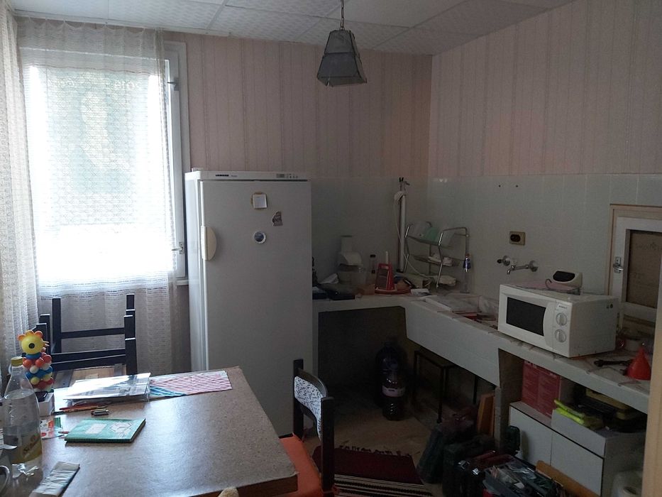 Продава се Къща в с. Ресен, Област Велико Търново - 138 кв.м за 689 €/кв.м - Снимка #9
