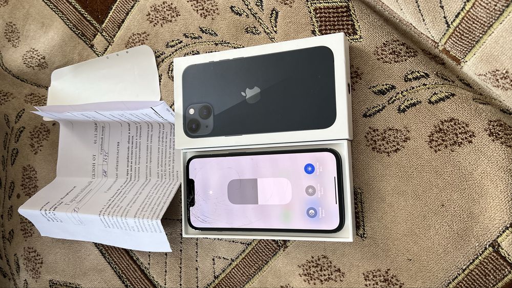 Продам айфон 13 в хорошем состоянии
