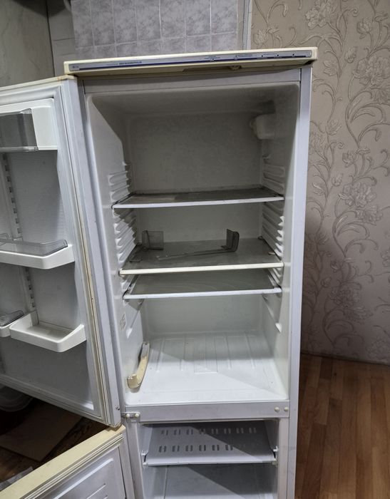 Продам.  Холодильник