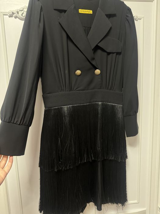 Черна рокля с колан