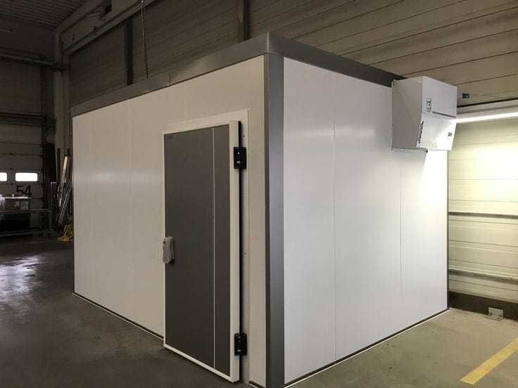 Морозильная камера из контейнера